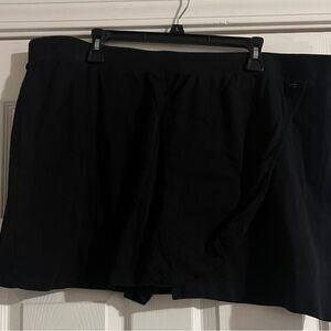 Jones New York Black Skort